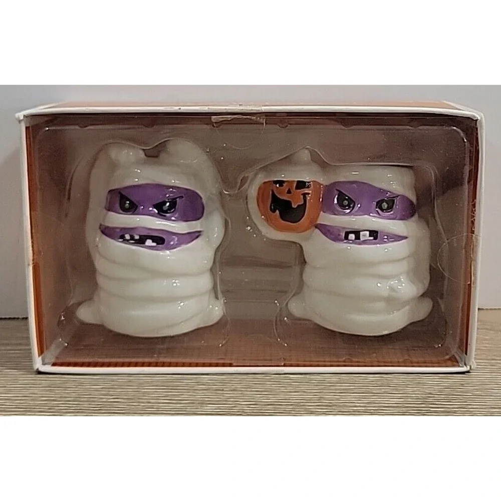 Halloween Mummy Salt and Pepper‎ Shakers Spooky Ceramic Figurines 3in